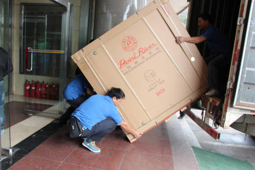 天河钢琴贵重工艺品无忧运